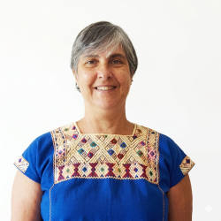 Dra. Carmen Nina